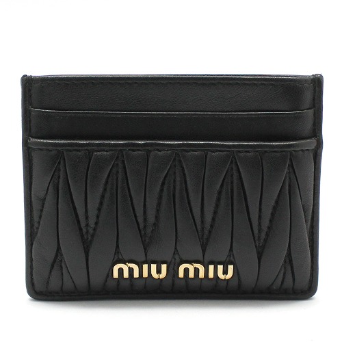 미우미우 5MC076 블랙 마테라쎄 나파 금장 로고 카드 지갑